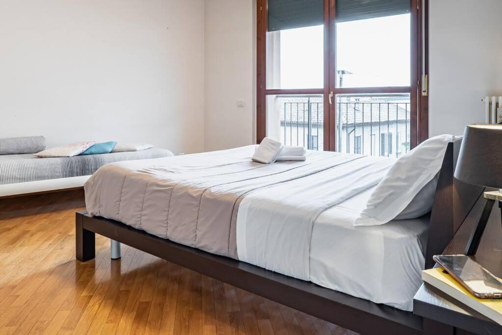 Broletto Park Apartment - Affitti Brevi Italia Lecco Ngoại thất bức ảnh