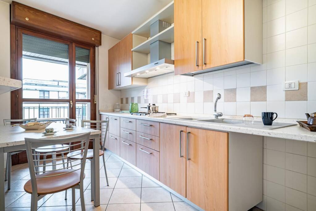 Broletto Park Apartment - Affitti Brevi Italia Lecco Ngoại thất bức ảnh